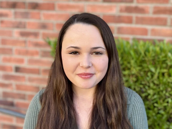 Elisabeth Clark Headshot